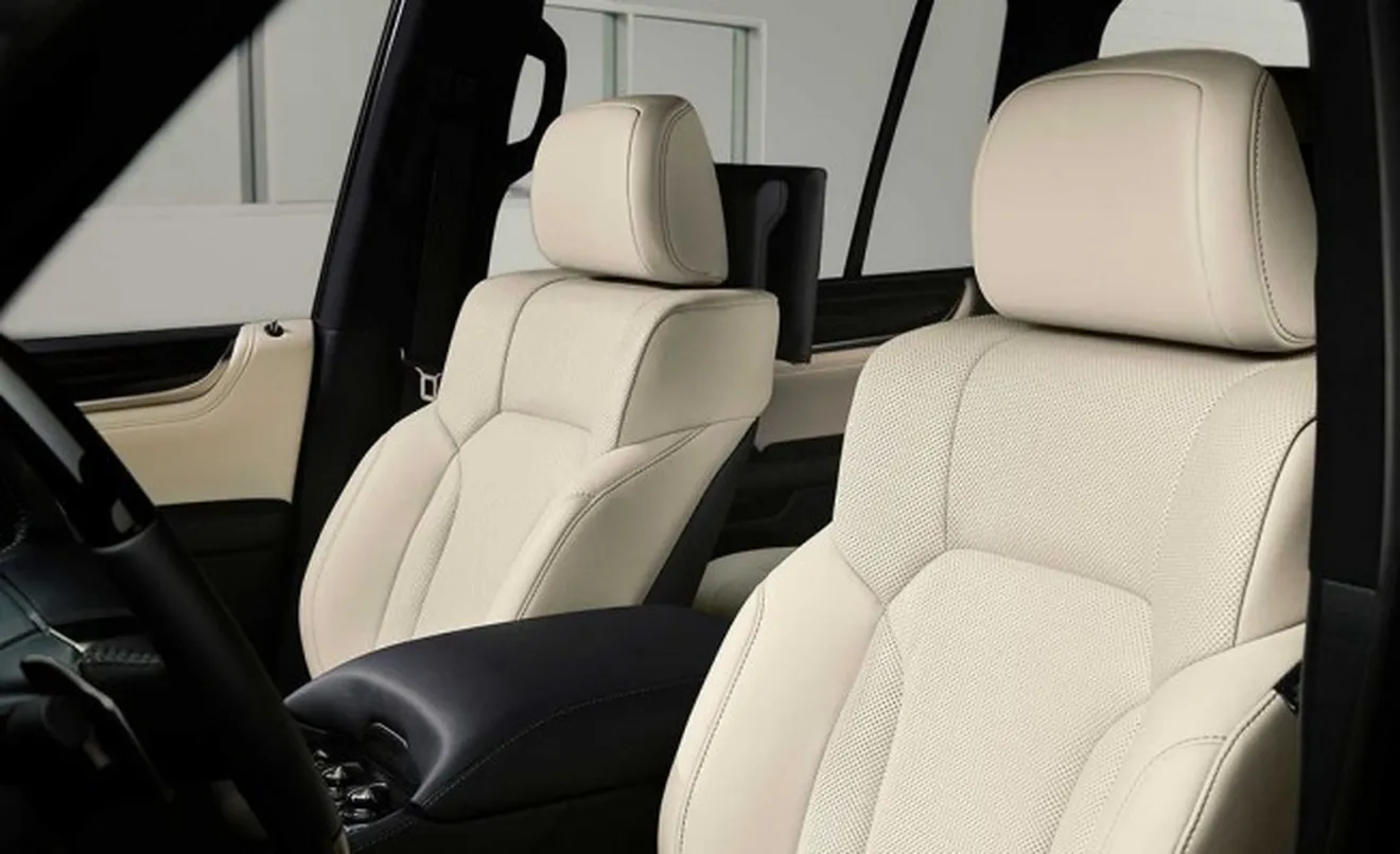 Lexus LX Inspiration Series - interior