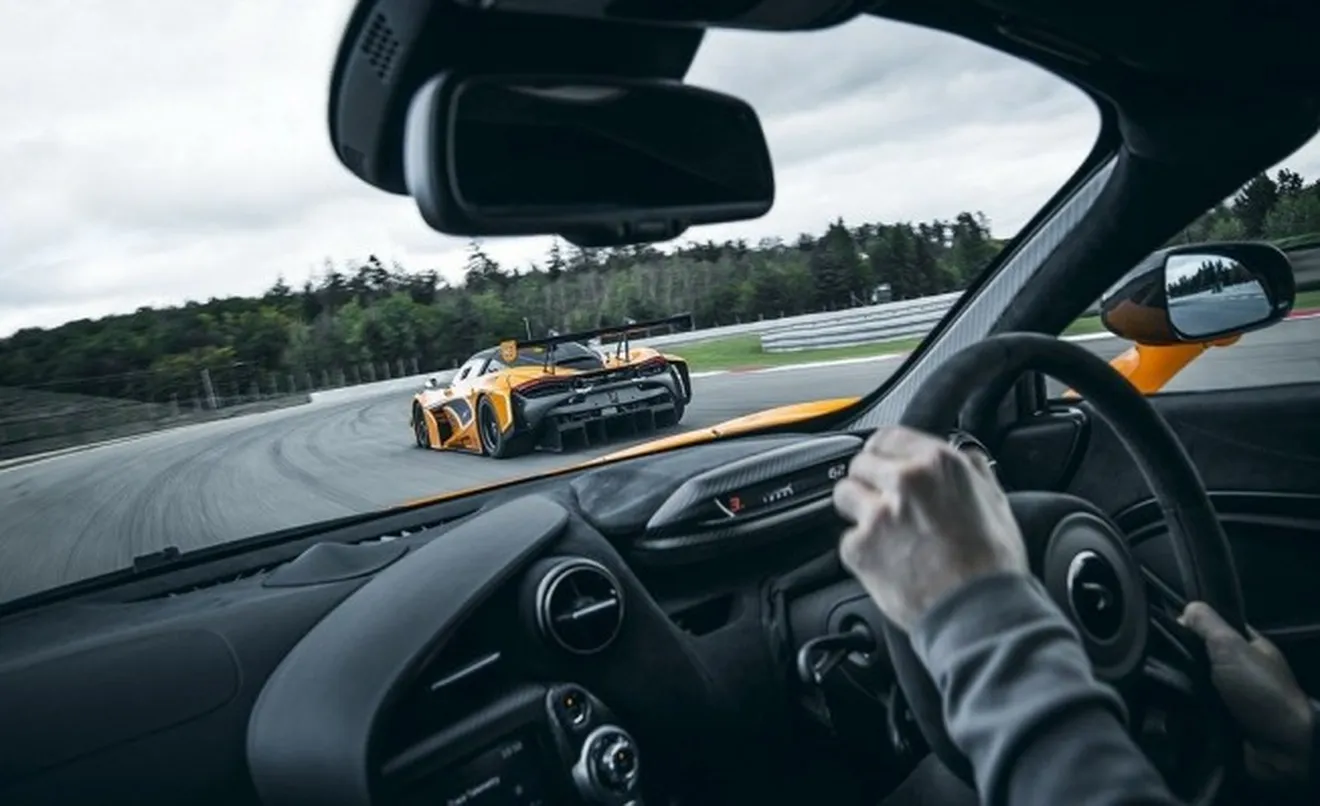 McLaren 720S Track Pack - interior