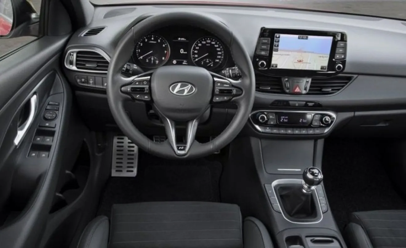 Hyundai i30 N Line - interior