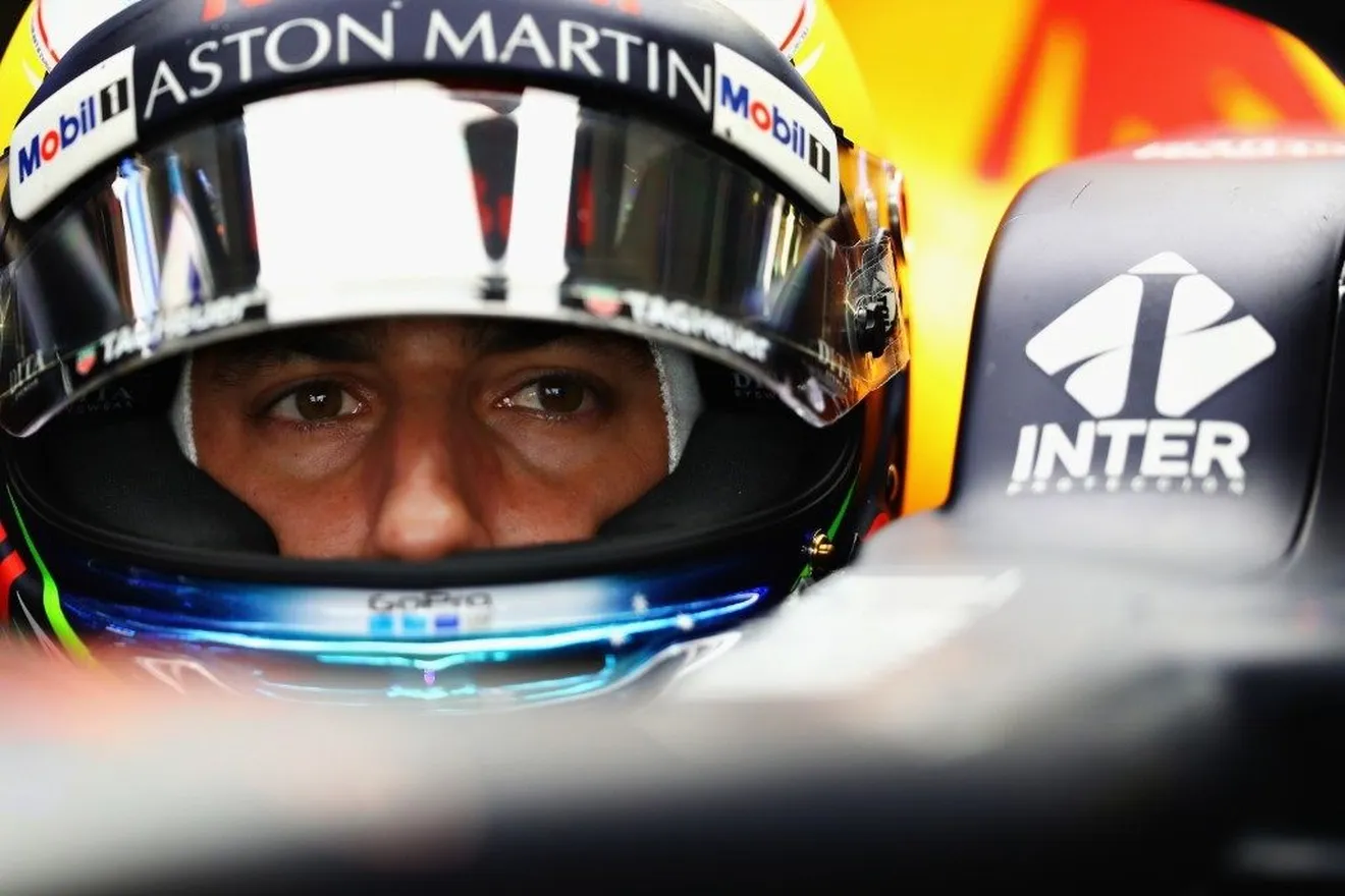 Red Bull explica la avería de Ricciardo y niega que provocara su mala salida