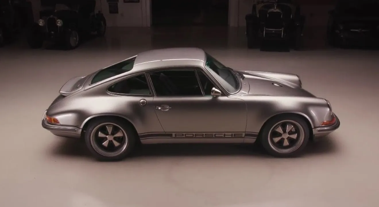 El 100º Singer Porsche 911 presentado en el programa de Jay Leno