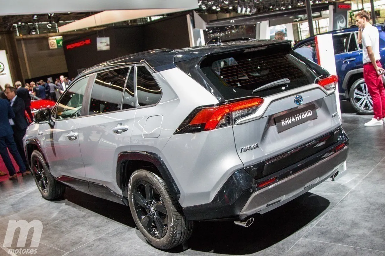 Toyota desvela parte de los equipamientos del nuevo RAV4 Hybrid