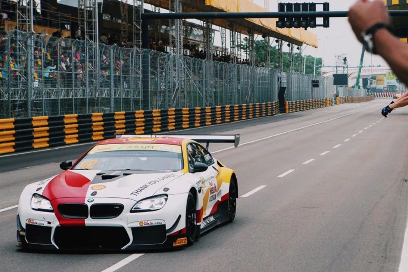 Augusto Farfus y BMW logran llevarse la FIA GT World Cup