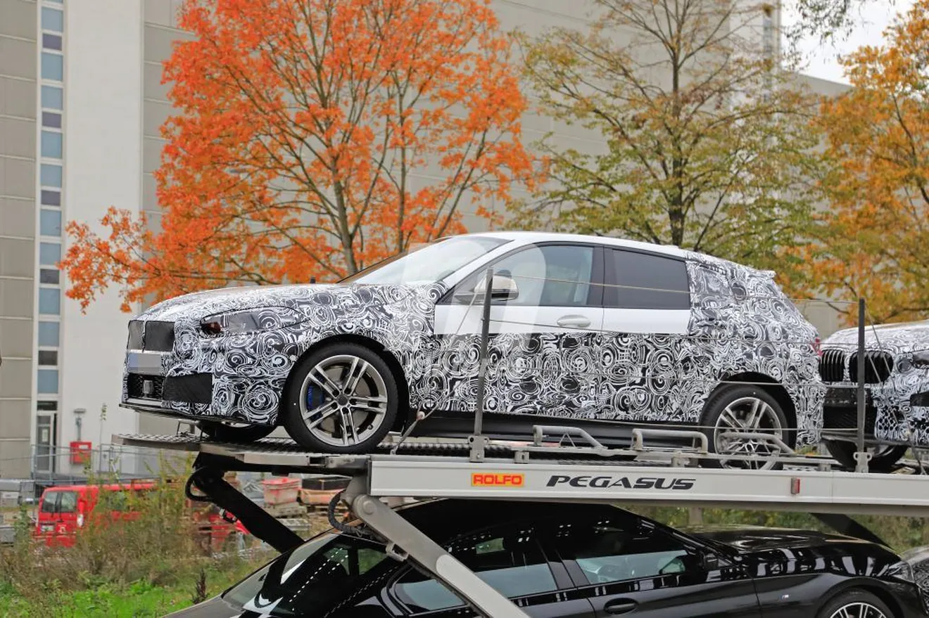 El nuevo BMW Serie 1 (F40) muestra novedades por primera vez en meses