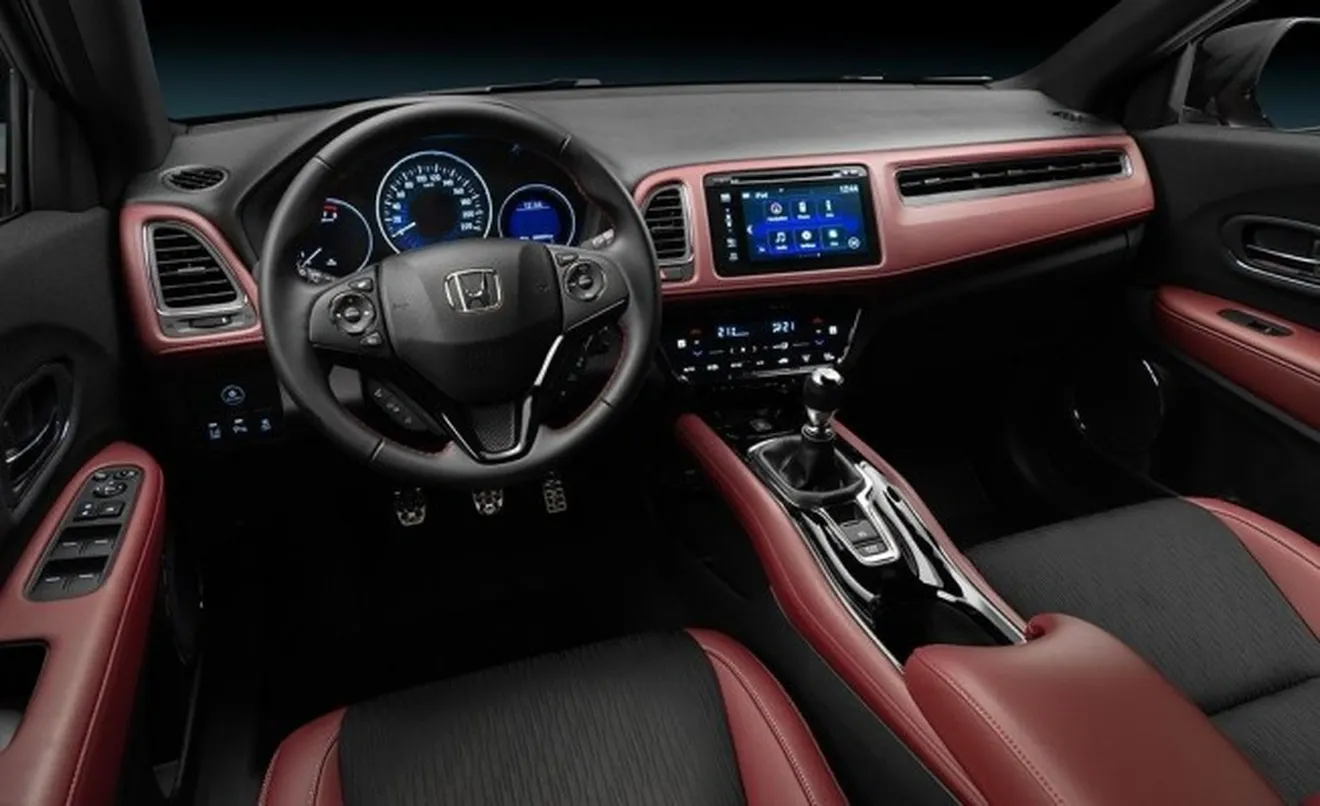 Honda HR-V Sport - interior