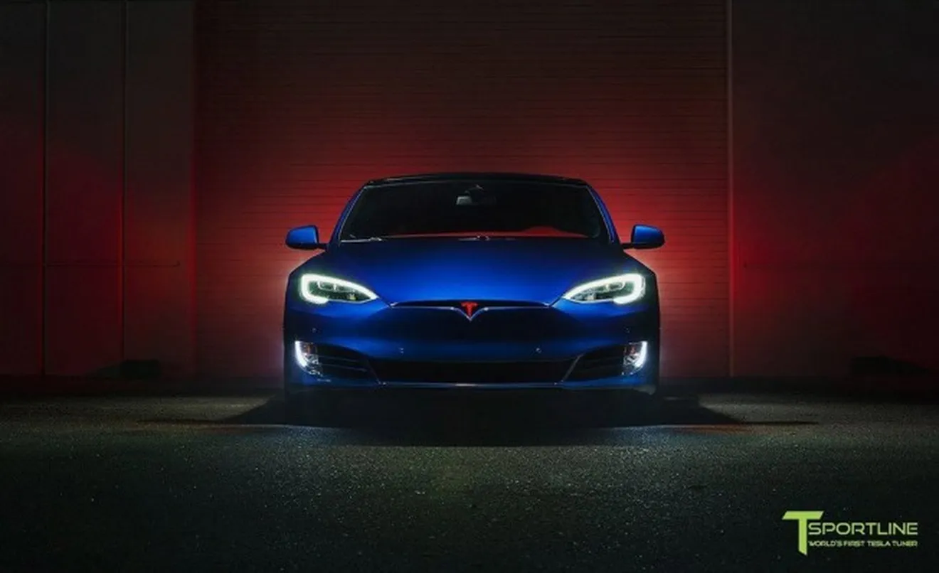 T Sportline Tesla Model S - frontal