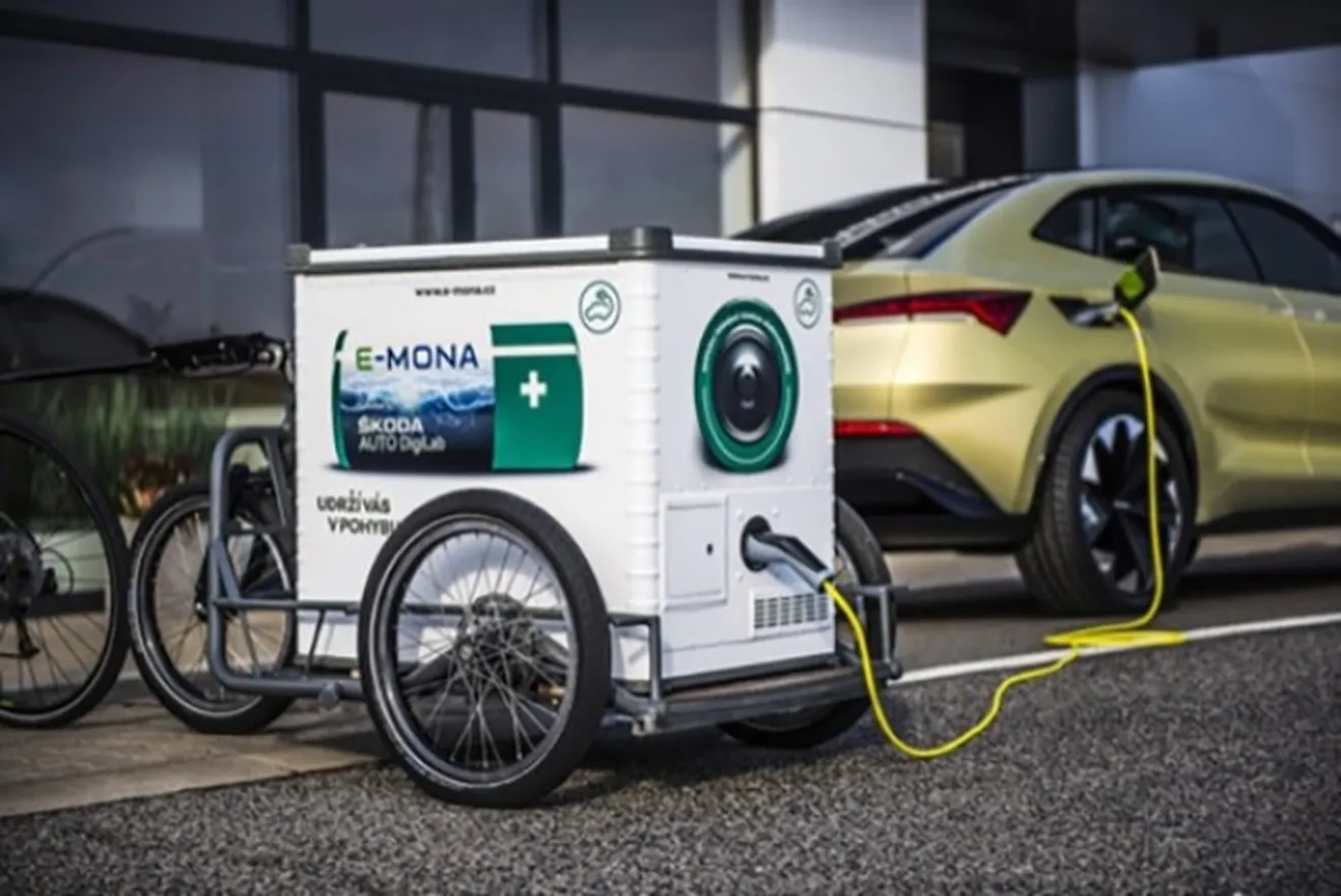 Škoda presenta E-Mona, el dispositivo de carga móvil para coches eléctricos