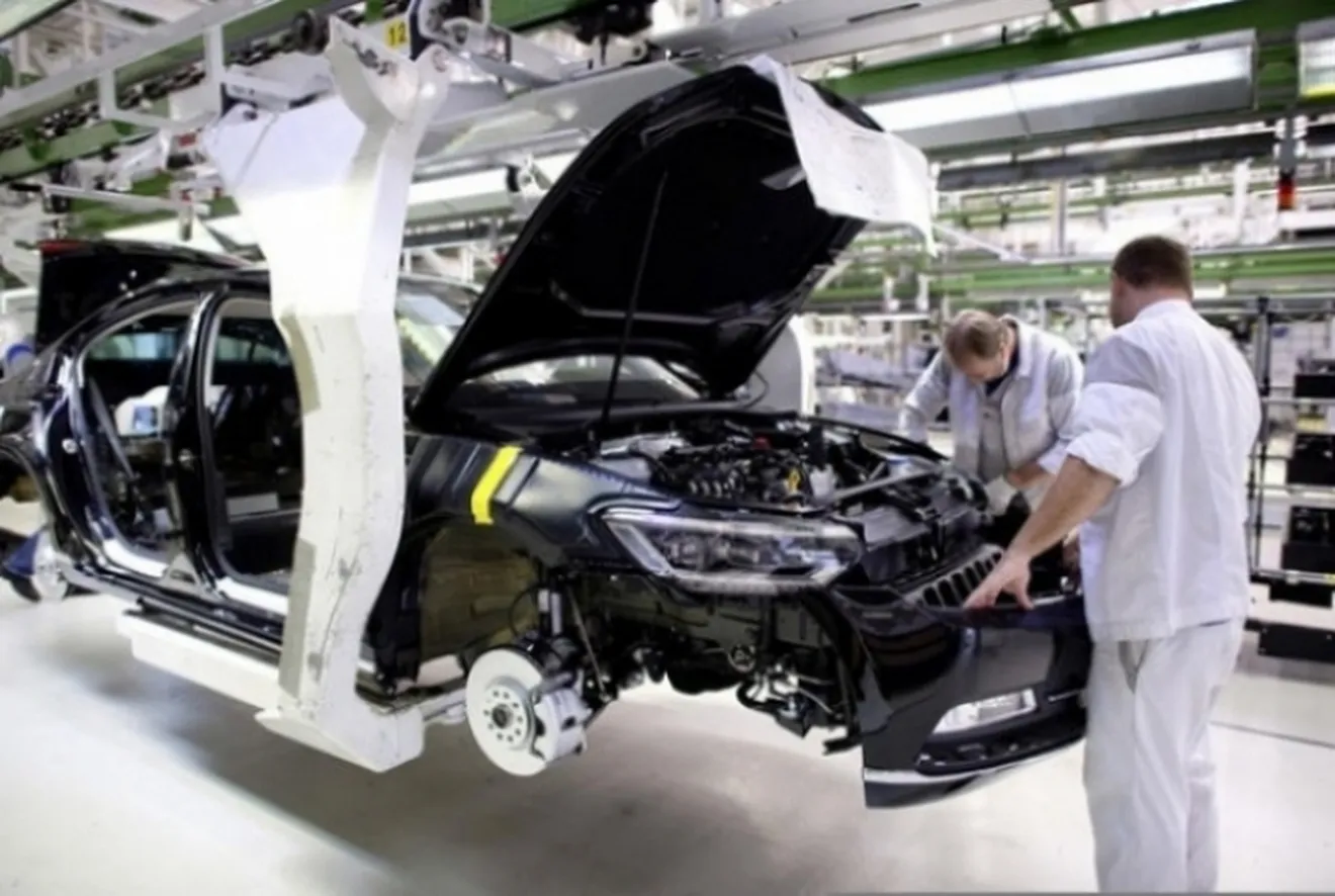 Volkswagen confirma que las factorías de Emden y Hannover producirán eléctricos desde 2022