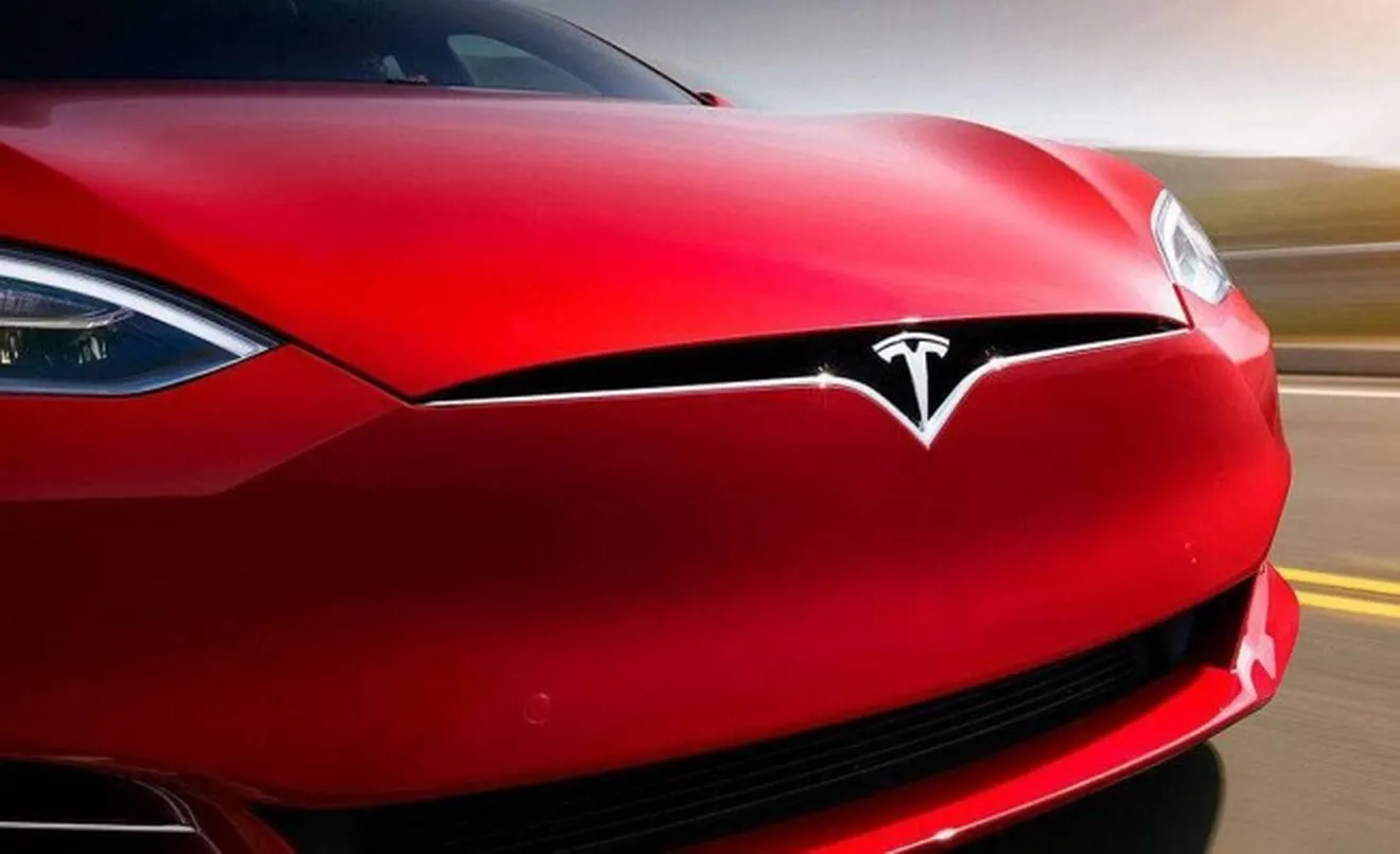 Tesla Model S - frontal