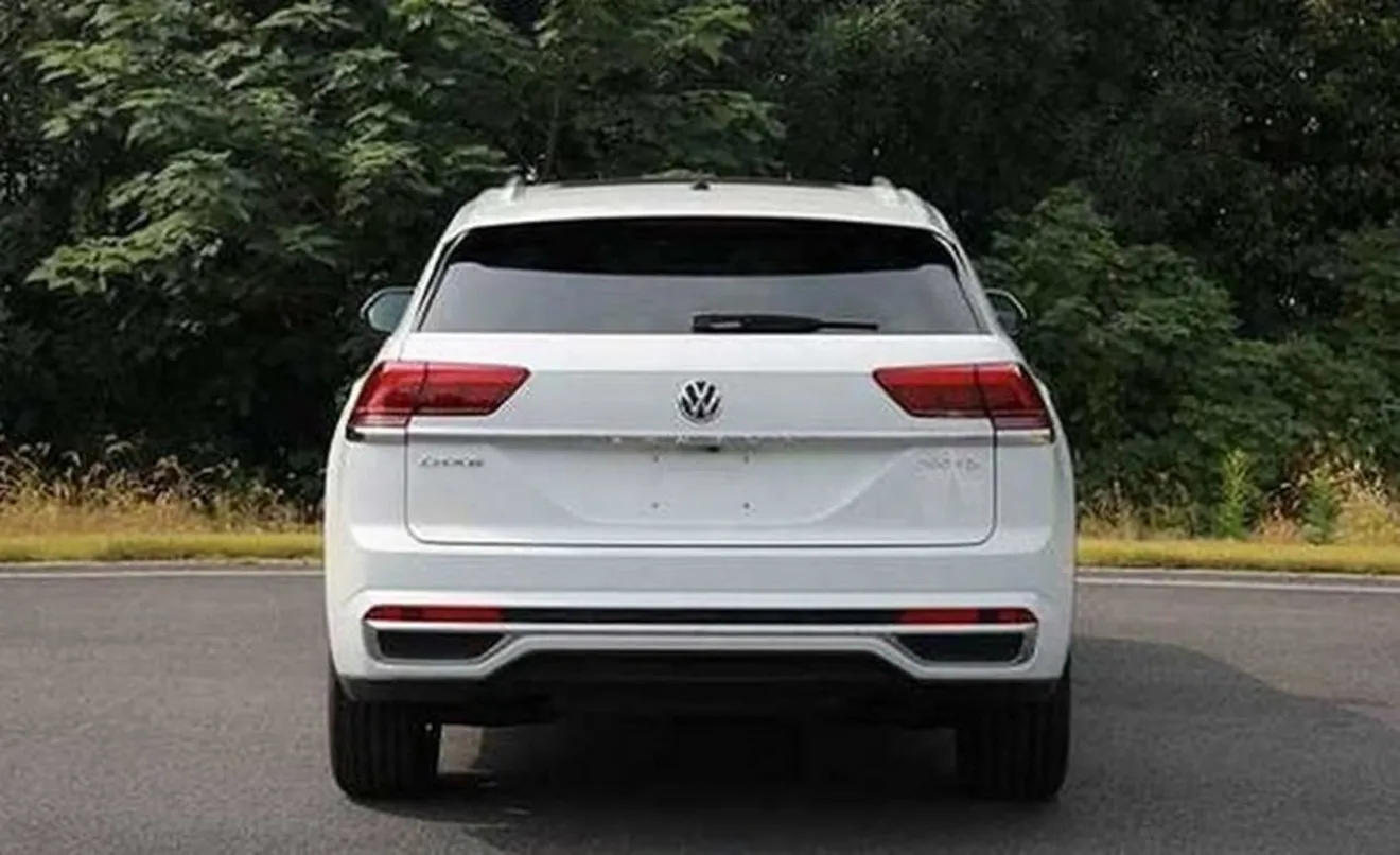 Volkswagen Atlas Cross Sport - posterior