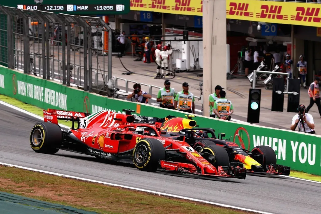 Vettel defiende sus reacciones emocionales y las de Verstappen: "Competir es nuestra vida"