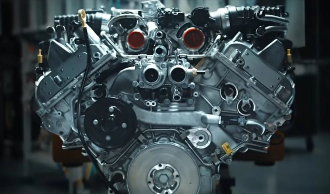 Cadillac ha preparado un épico vídeo de su nuevo V8 Blackwing