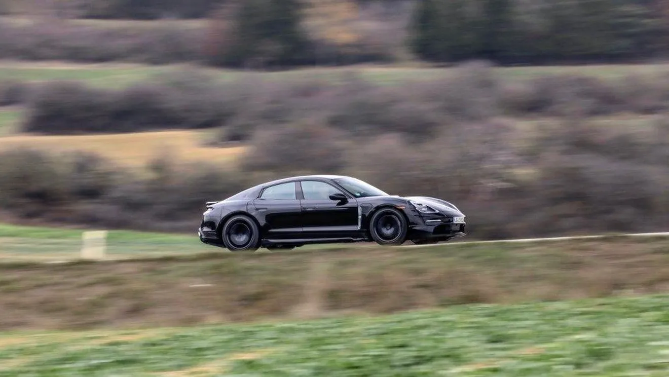El jefe de desarrollo de los eléctricos de Porsche filtra detalles de la batería del Taycan