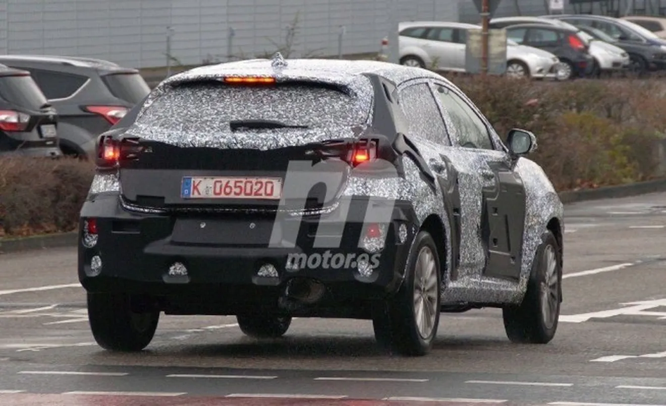 Ford Fiesta SUV - foto espía posterior