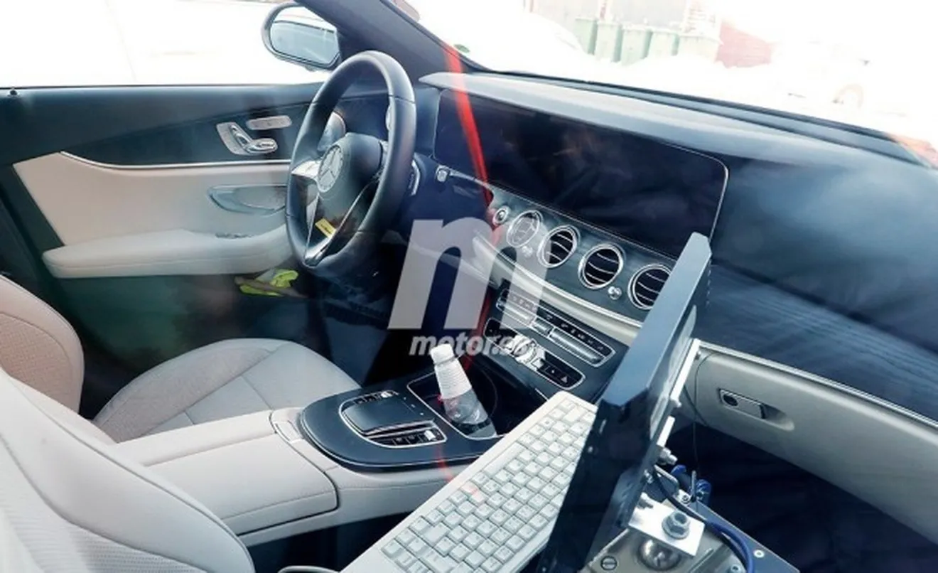 Mercedes Clase E 2020 - foto espía interior