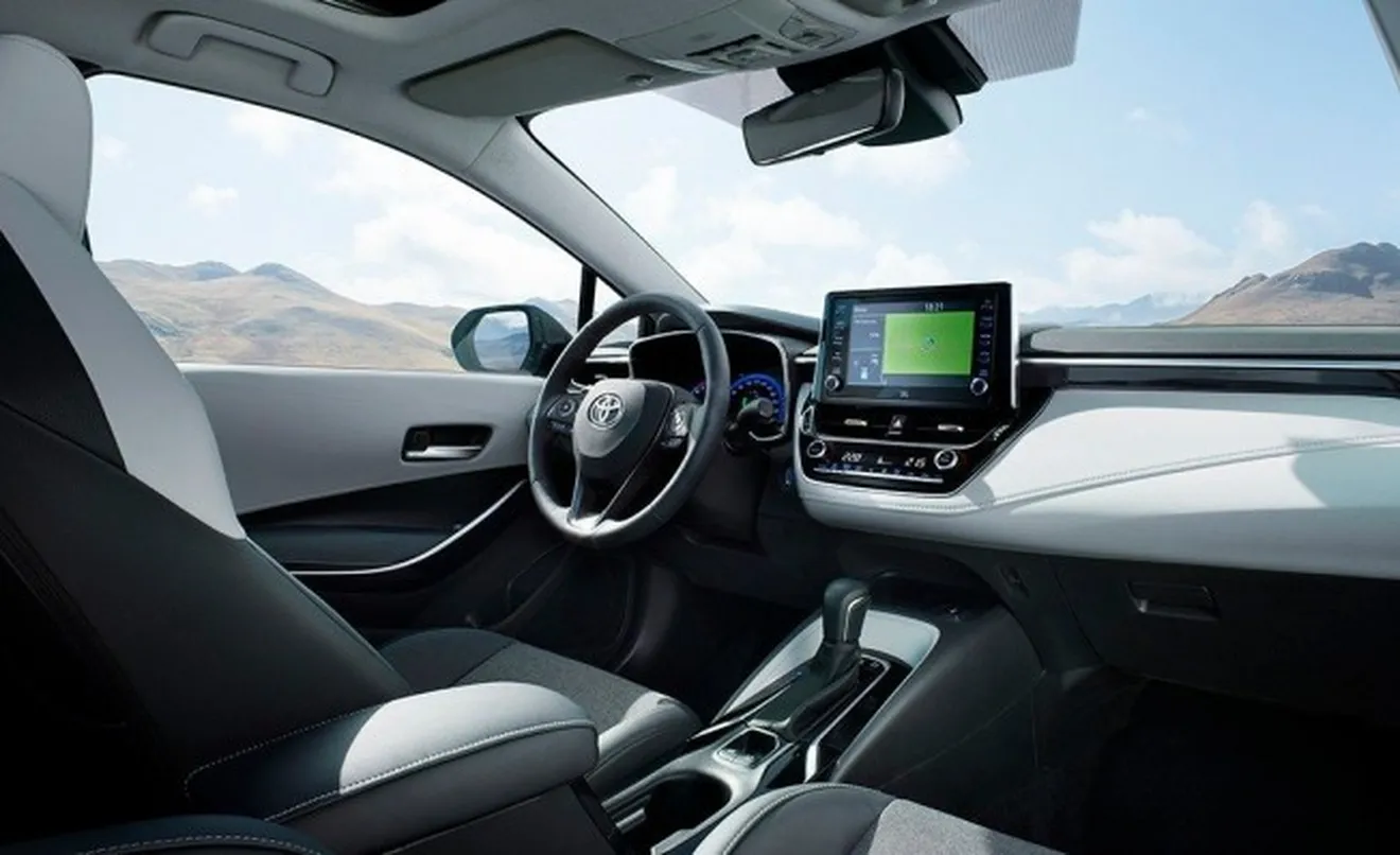 Toyota Corolla 2019 - interior