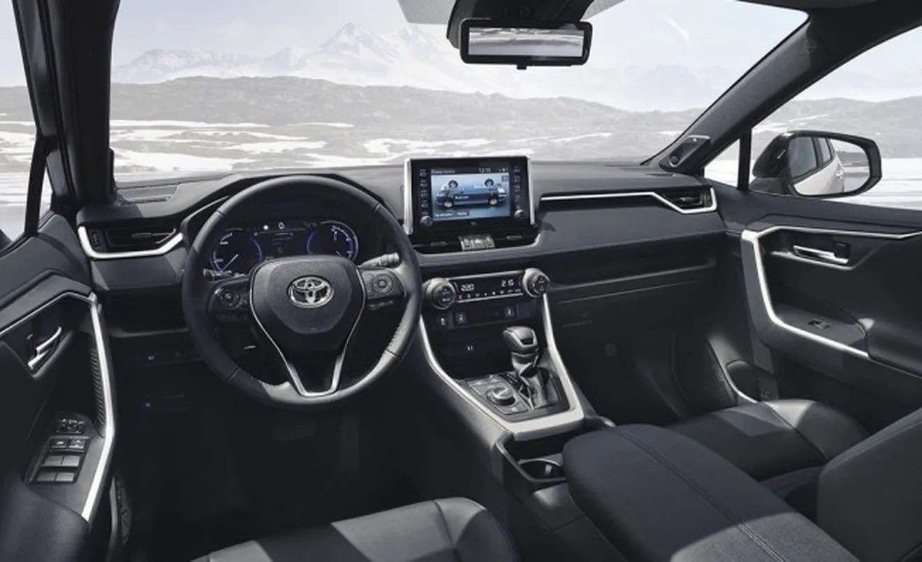 Toyota RAV4 Hybrid 2019 - interior