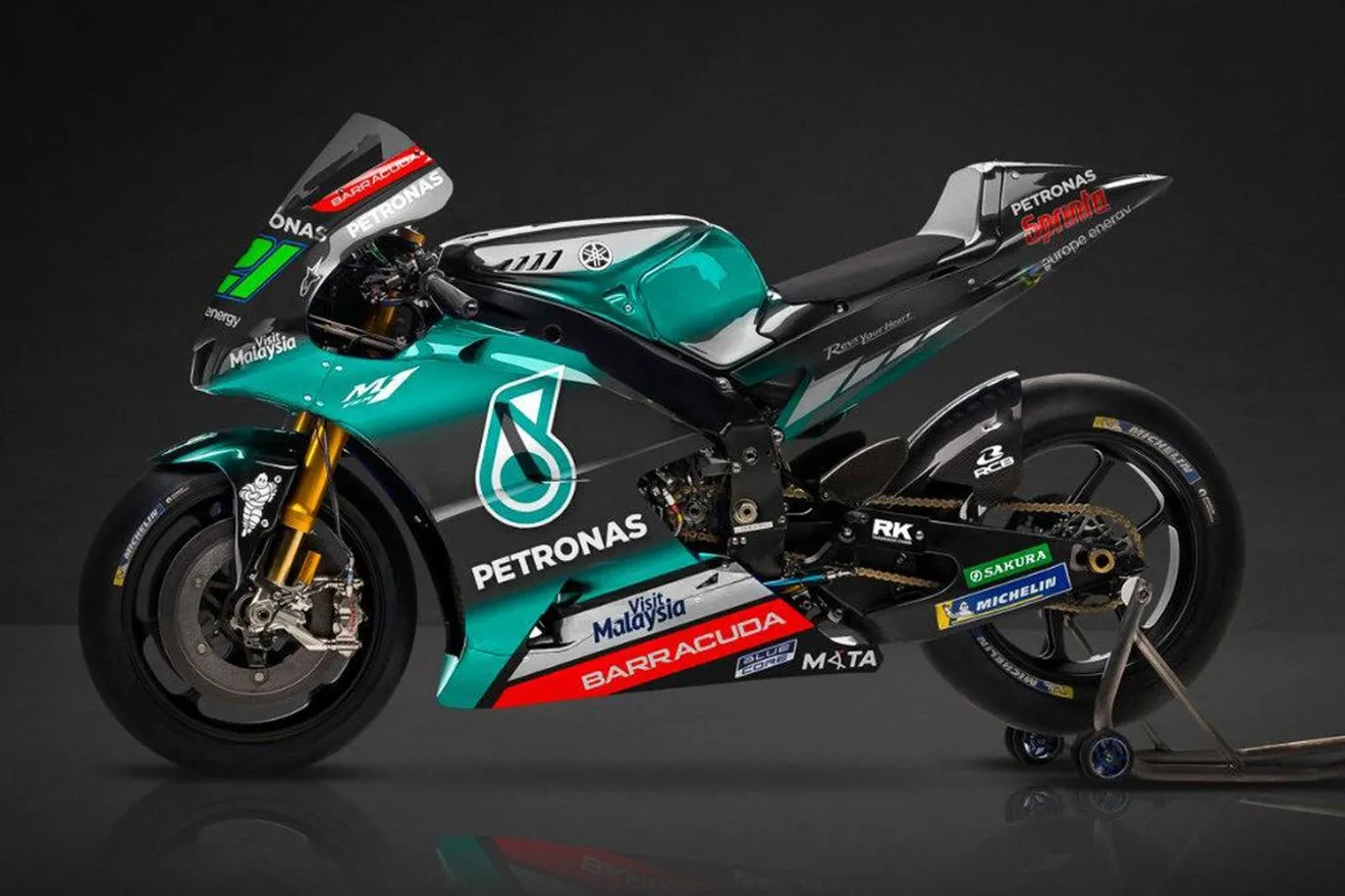 El equipo Petronas Yamaha SRT de MotoGP se presenta en Malasia