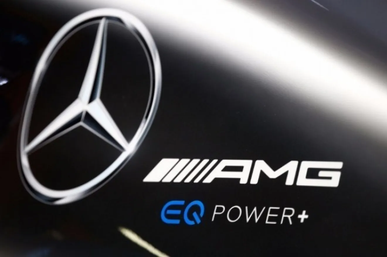 Mercedes modifica la refrigeración de su motor para mejorar la aerodinámica del W10