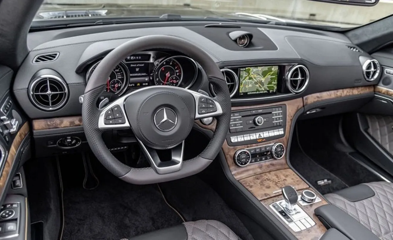 Mercedes SL Grand Edition - interior