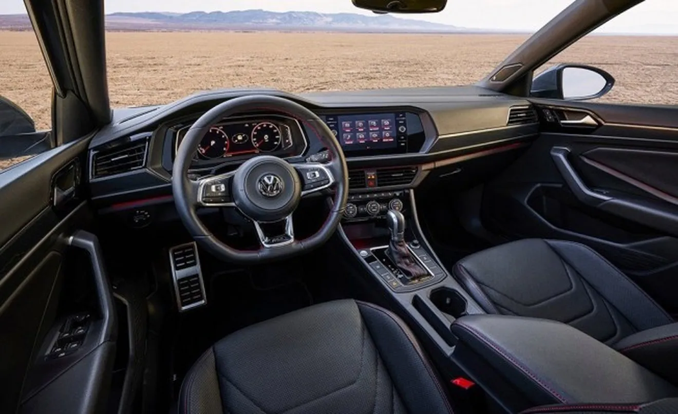 Volkswagen Jetta GLI 2019 - interior
