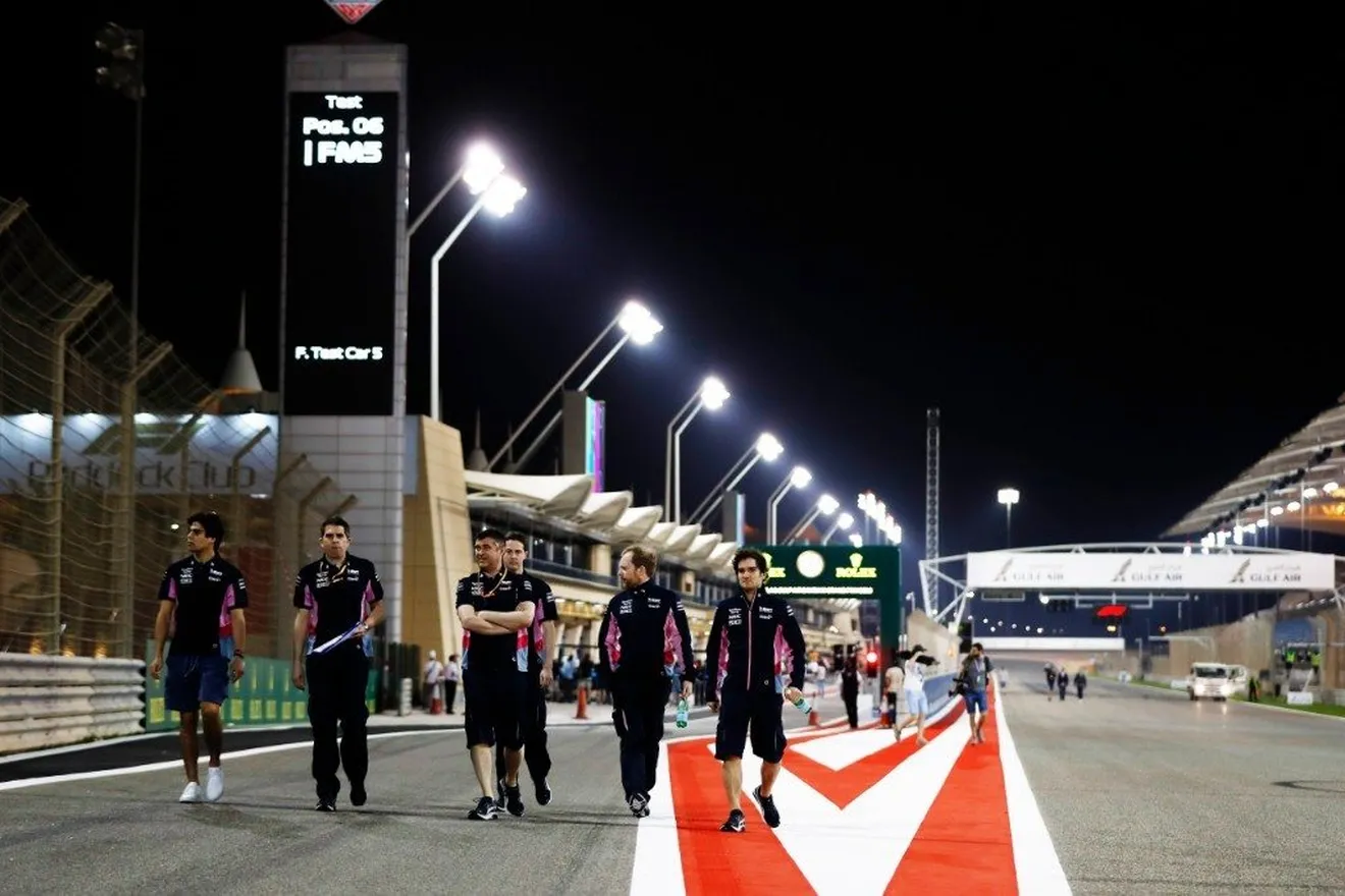 La FIA reacciona a las quejas de los pilotos e instala un tercer semáforo
