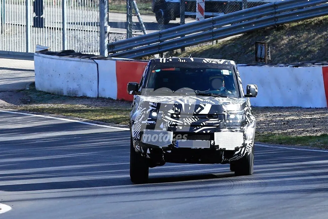 El nuevo Land Rover Defender 110 2020 se enfrenta al trazado de Nürburgring