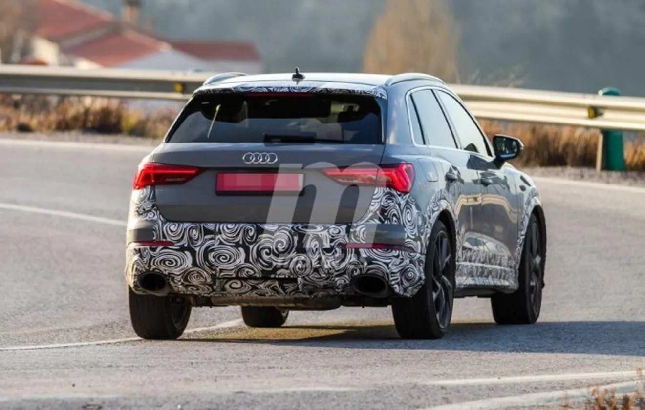 Audi RS Q3 2019 - foto espía posterior