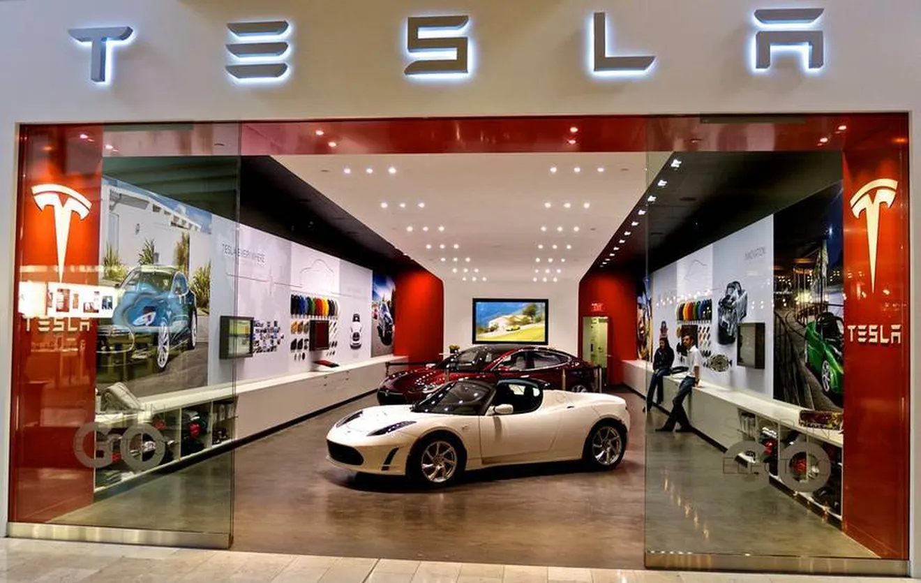 Tesla cerrará su red global de stores para centrarse en la venta online