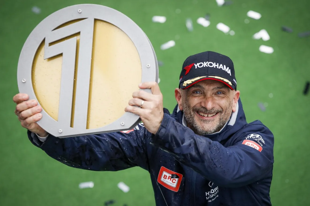 Gabriele Tarquini se anota el último triunfo en Hungría
