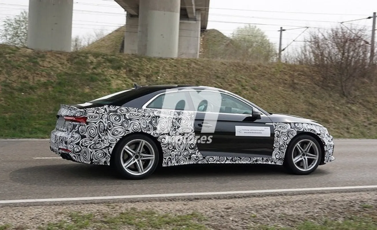 Audi S5 Coupé 2020 - foto espía lateral