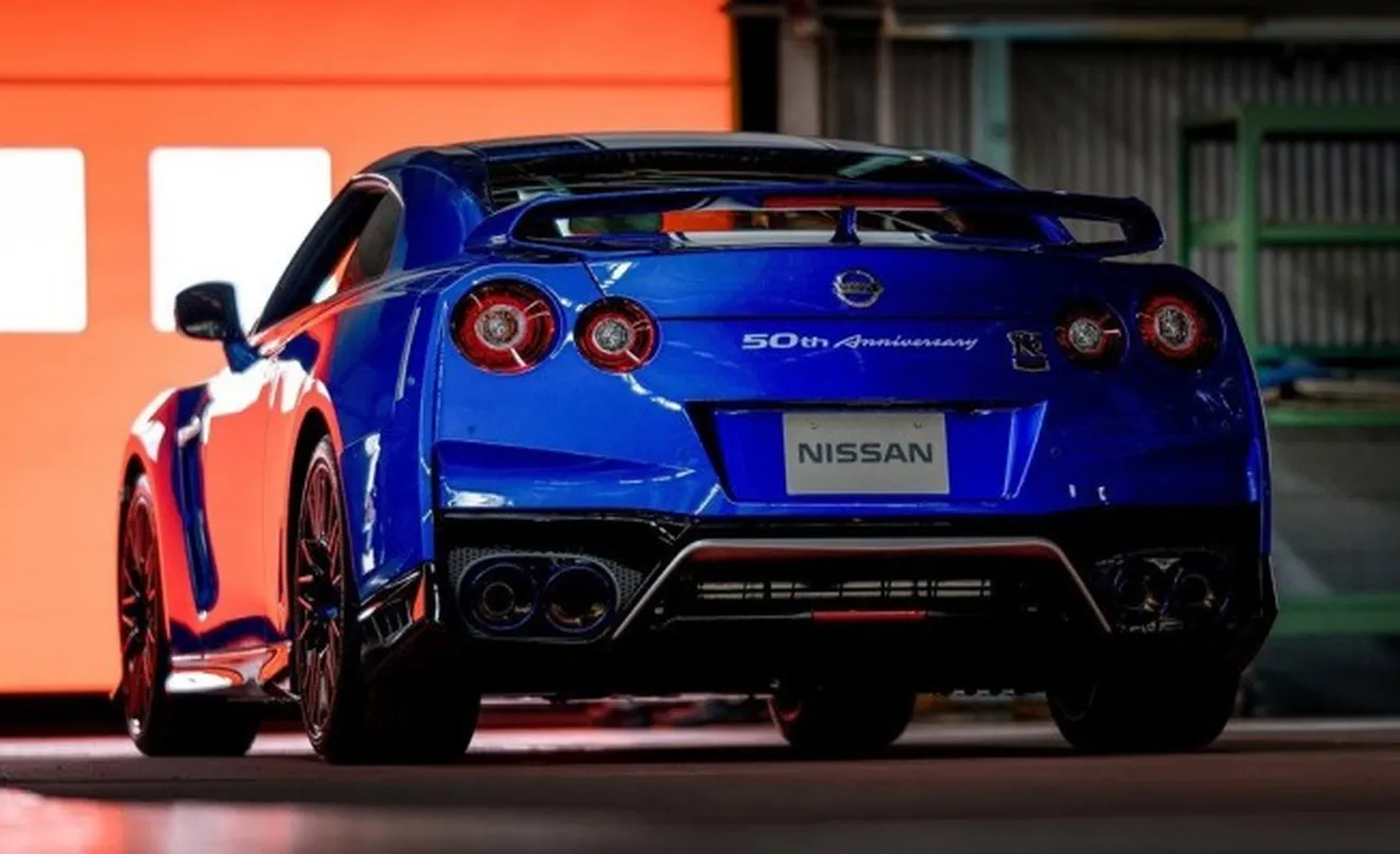 Nissan GT-R 50th Anniversary Edition - posterior