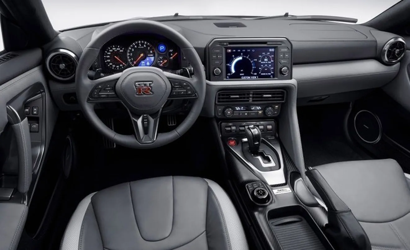 Nissan GT-R 50th Anniversary Edition - interior