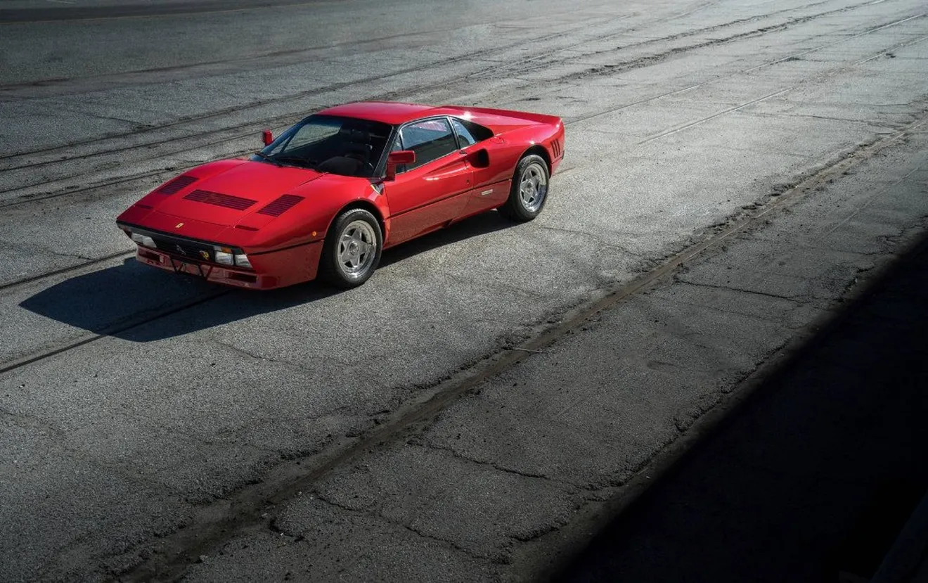 Un Ferrari 288 GTO ex Eddie Irvine fue hábilmente robado en Alemania