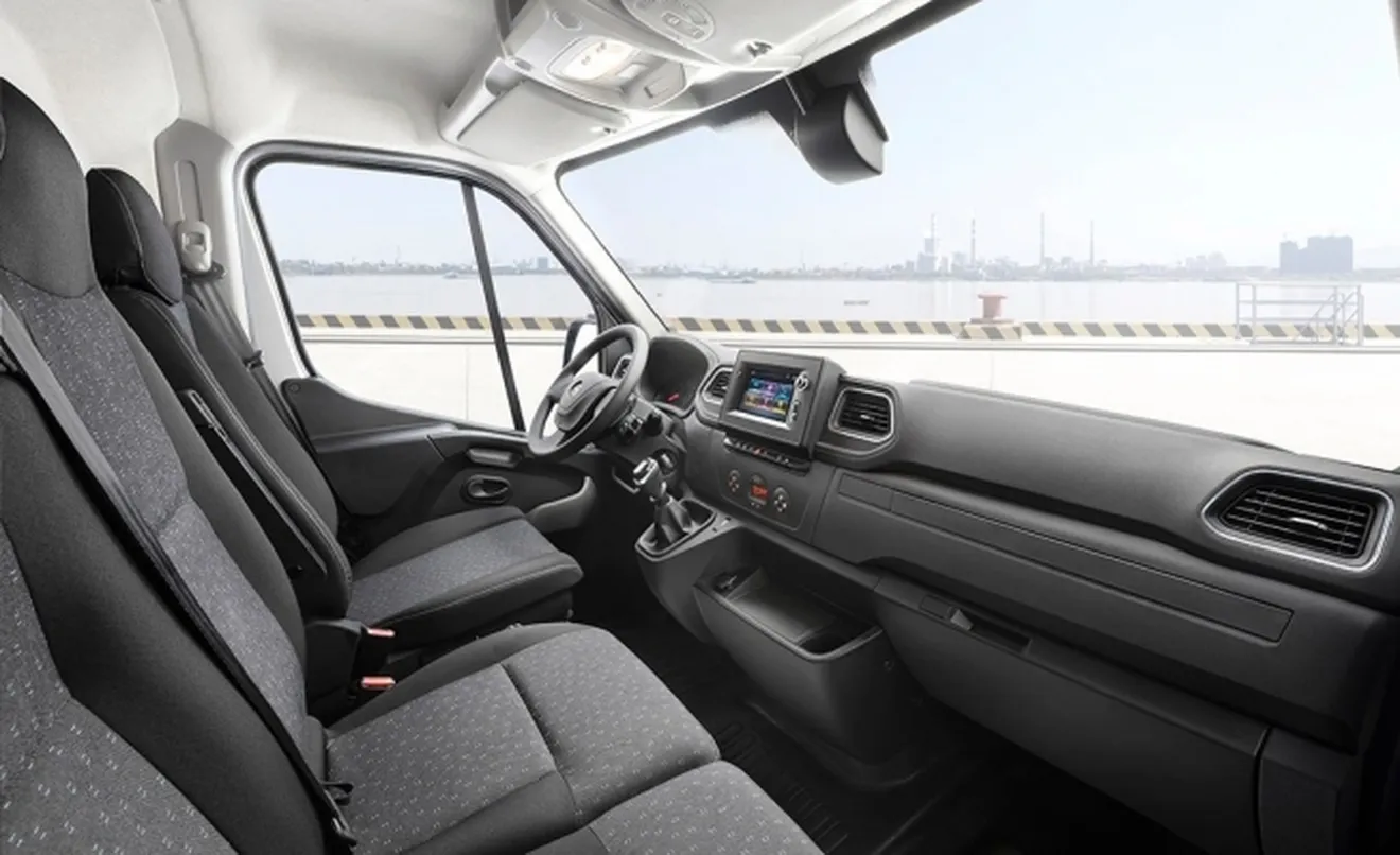 Opel Movano 2019 - interior