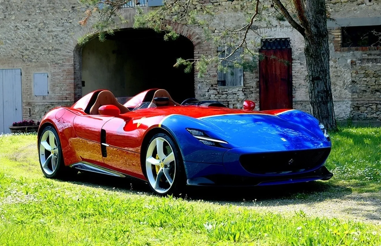 Ferrari presenta el Monza SP2 con los colores de Juan Manuel Fangio