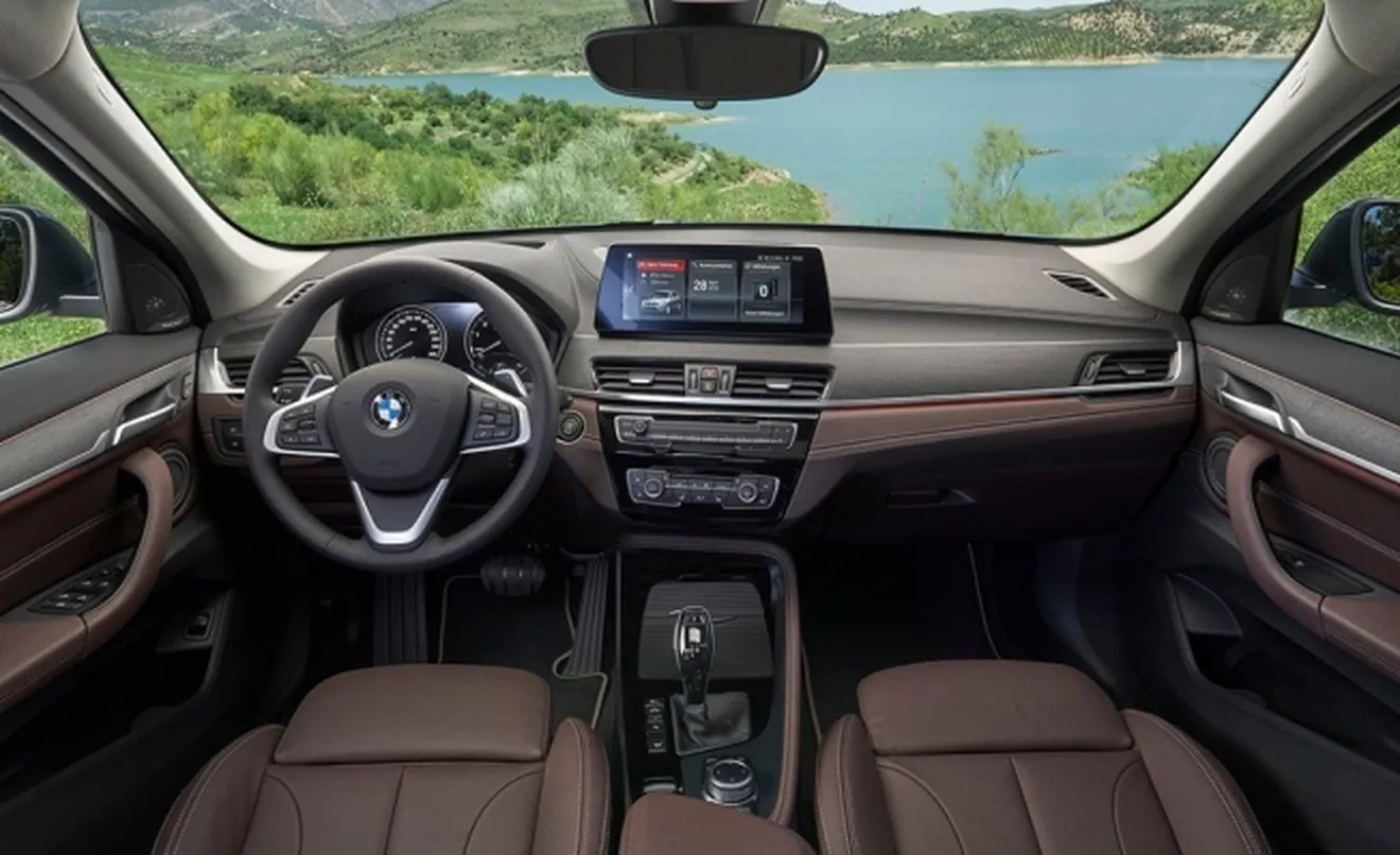 BMW X1 2020 - interior