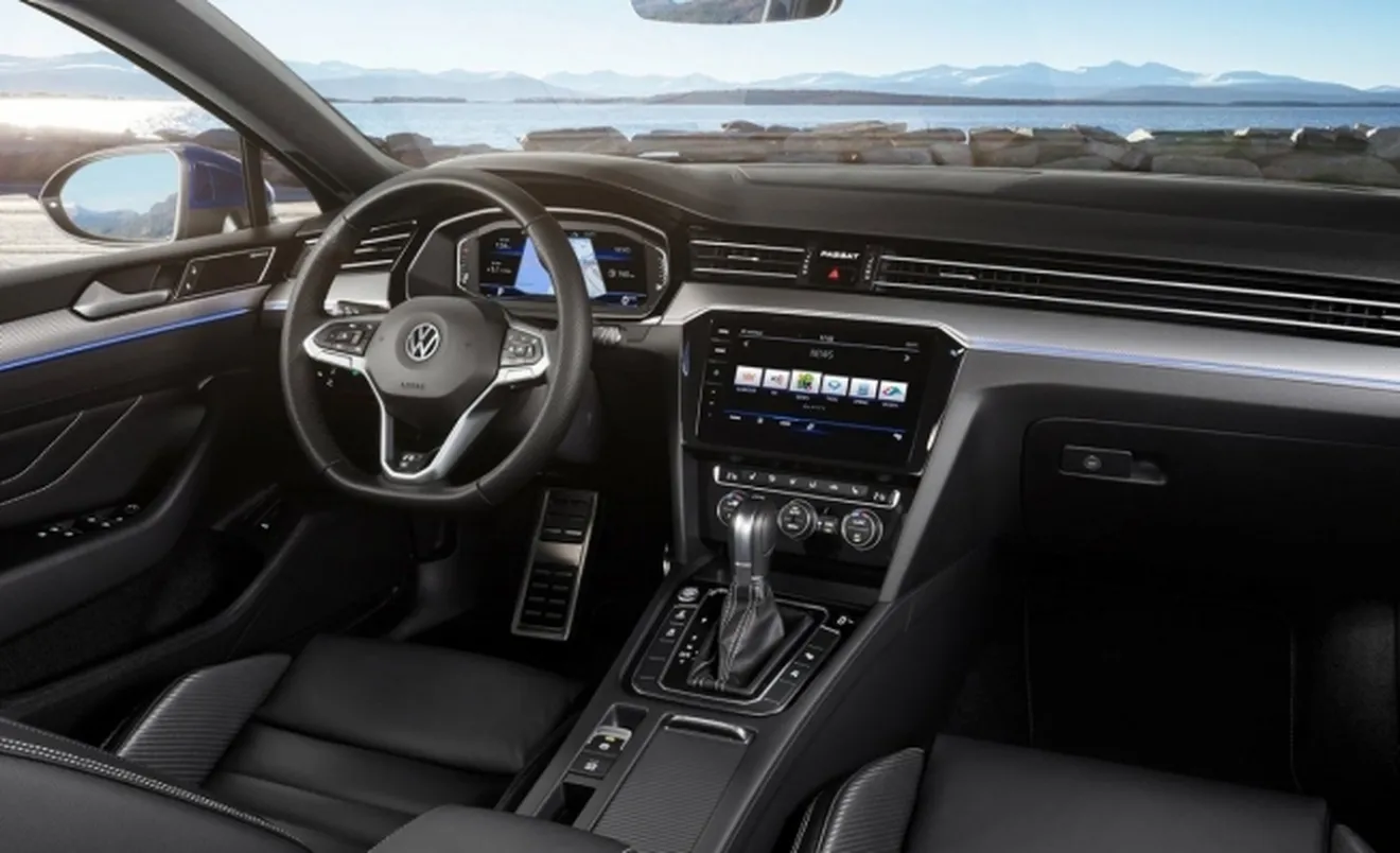 Volkswagen Passat 2019 - interior