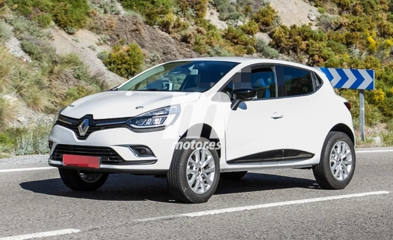 Foto espía de nuevo SUV de segmento B de Renault