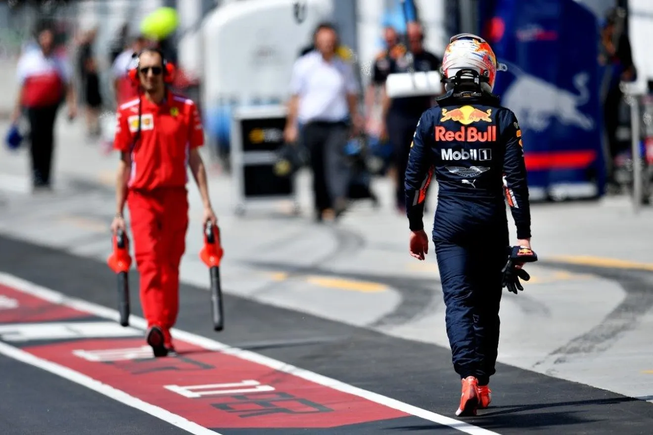 Verstappen cae en Q2 tras pecar de optimista con el neumático medio: "Fue mala suerte"