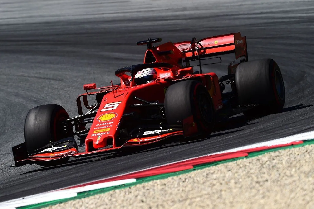 Ferrari encuentra "claridad" en su línea de desarrollo y Vettel no descarta el título