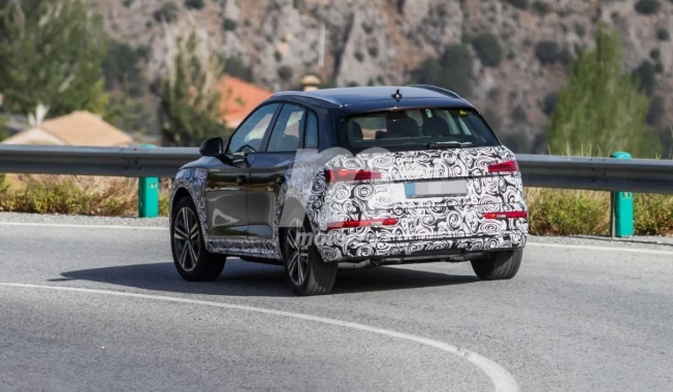 Audi Q5 2021 - foto espía posterior