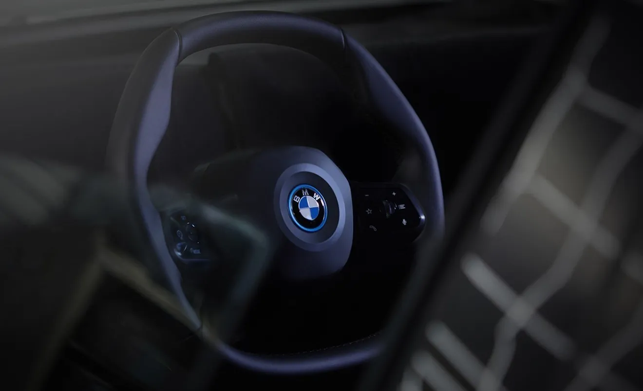 Así es el volante «poligonal» del BMW iNEXT, el esperado SUV eléctrico