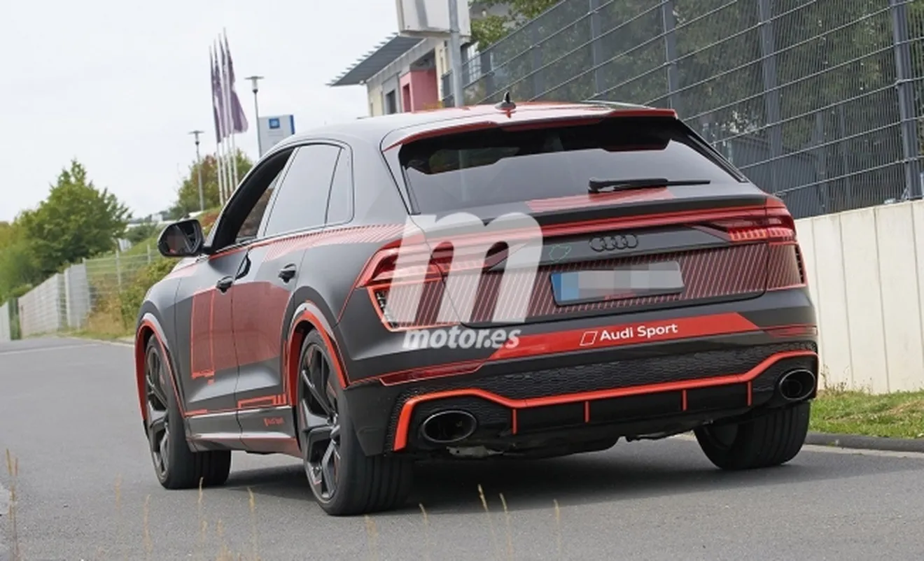 Audi RS Q8 - foto espía posterior