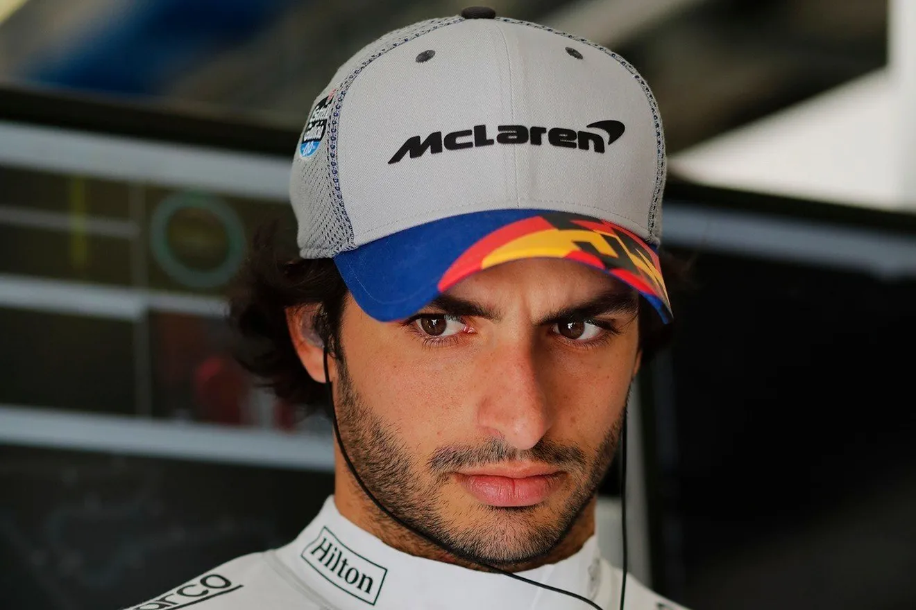Sainz: "Terminar el año sexto depende más de lo que haga Albon en Red Bull"