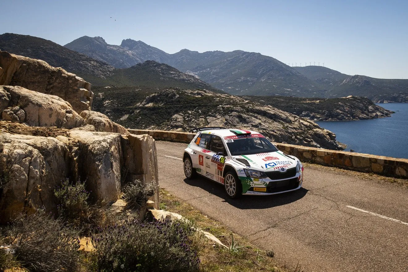 El Tour de Corse tiene pie y medio fuera del WRC