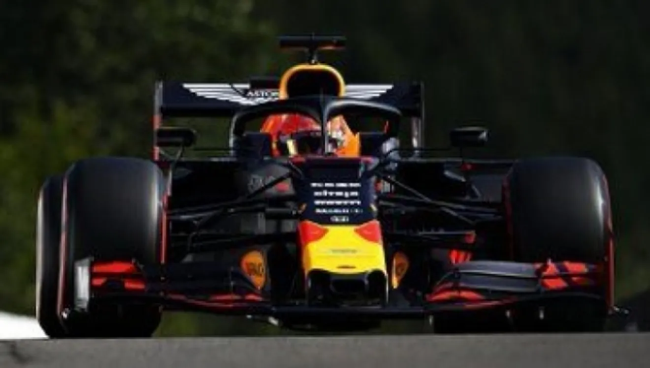 Verstappen, sin opción a nada tras tener problemas con el motor Honda