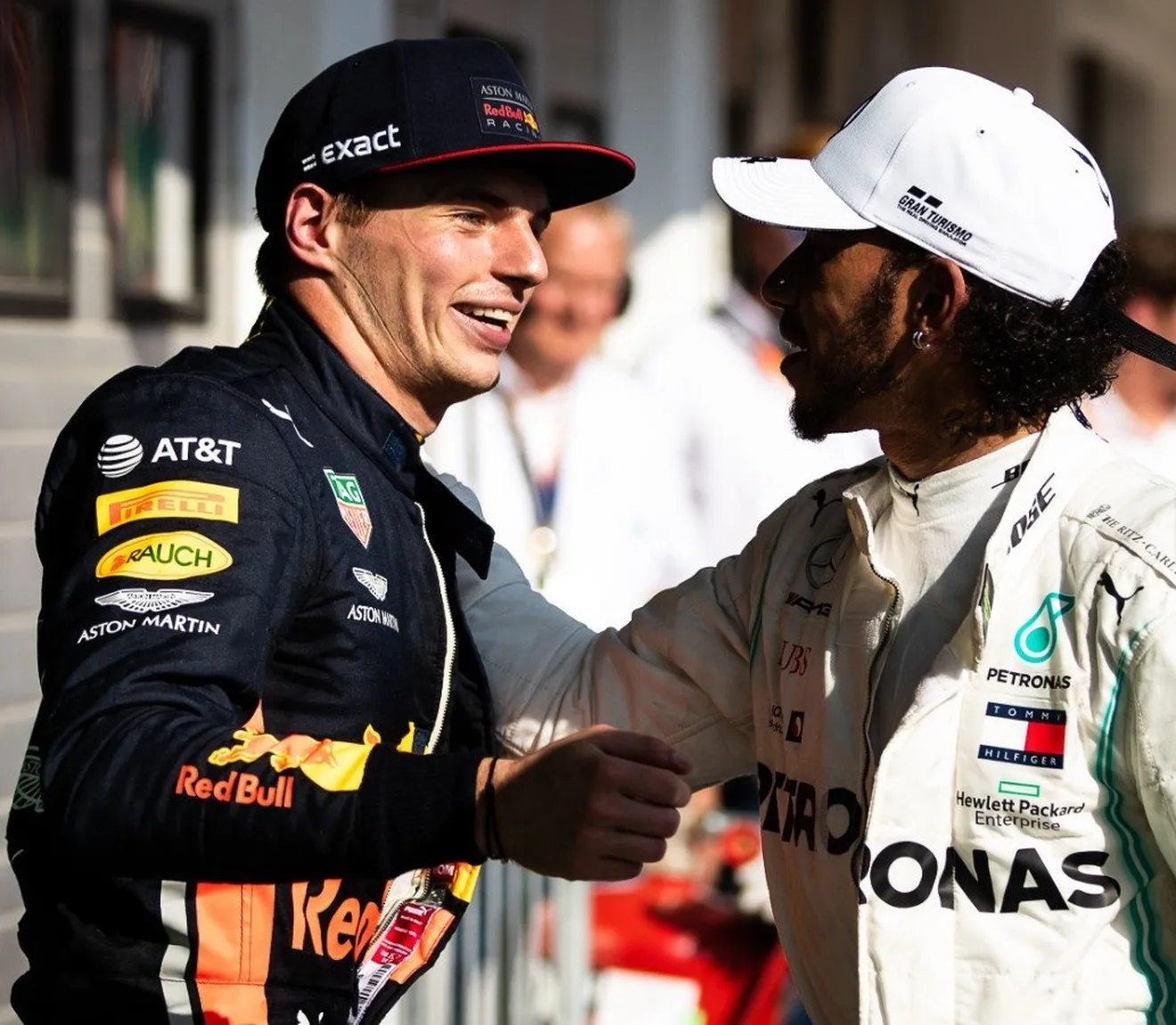 Hamilton "se partió de risa" con los comentarios de Verstappen sobre Rosberg