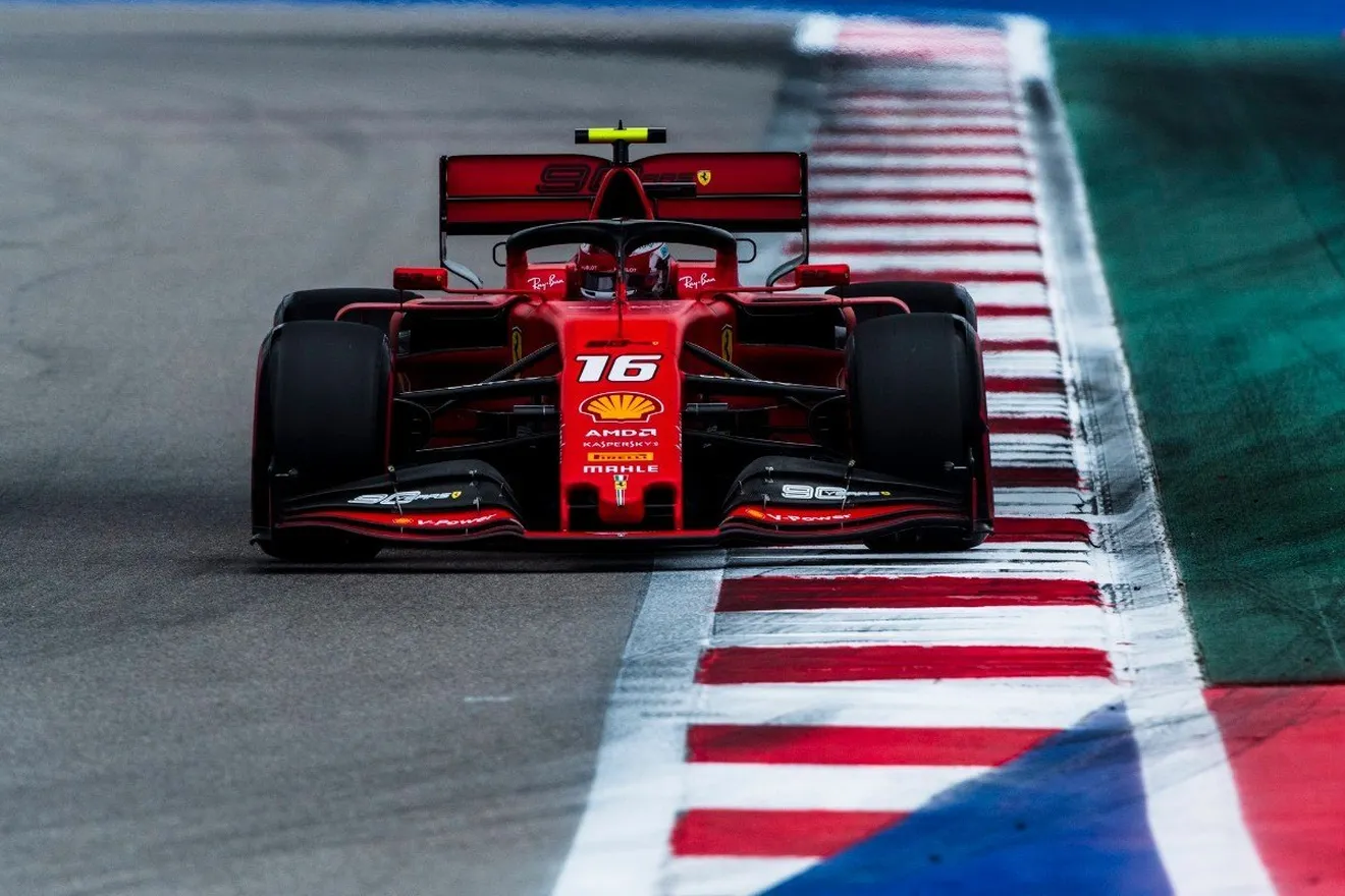 Ferrari deja atrás a los Mercedes antes de la clasificación de Sochi