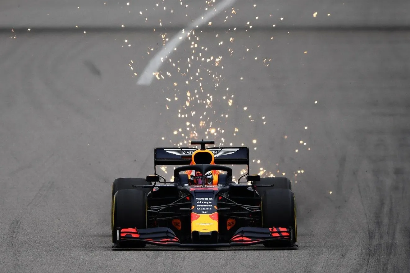 Verstappen habría preferido penalizar en Singapur: "El coche funciona realmente bien"